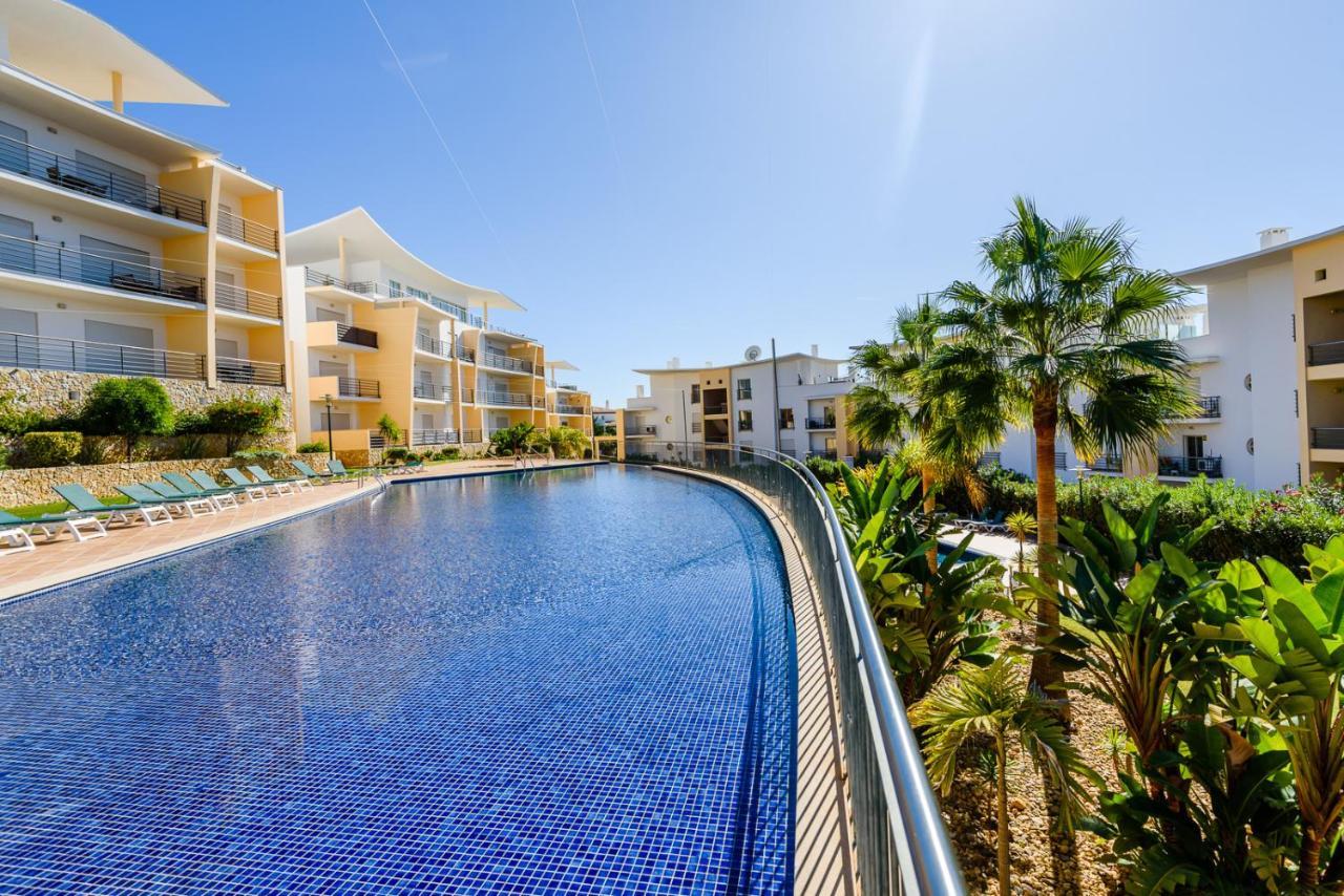 Bnb Homes Ocean View Apartment With Huge Sunny Terrace, 2 Swimming Pools & Tennis Court Albufeira Dış mekan fotoğraf